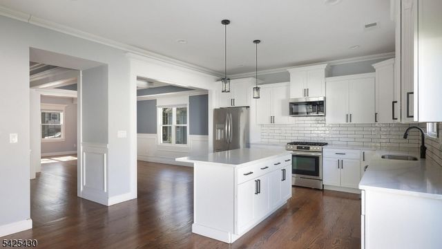 184 Baltimore Ave, Cranford Twp., NJ 07016