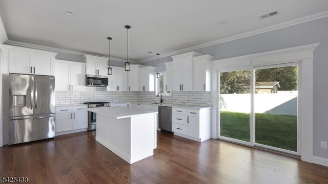 184 Baltimore Ave, Cranford Twp., NJ 07016