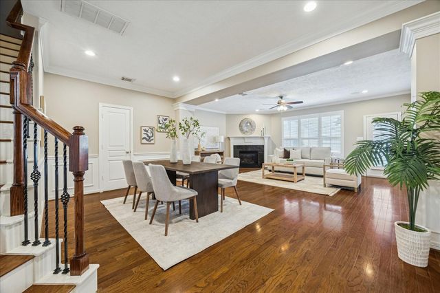 1327 Ella Place, Houston, TX 77008