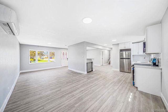 745 Anderson Avenue, Franklin Square, NY 11010
