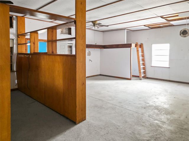 8819 Saddle CIR, Buda, TX 78610