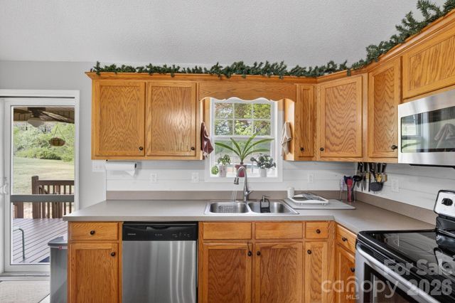 3680 Rocky Road, Lenoir, NC 28645