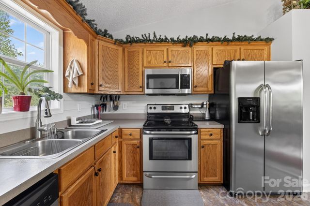 3680 Rocky Road, Lenoir, NC 28645