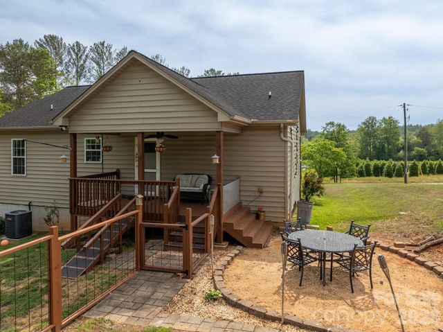 3680 Rocky Road, Lenoir, NC 28645