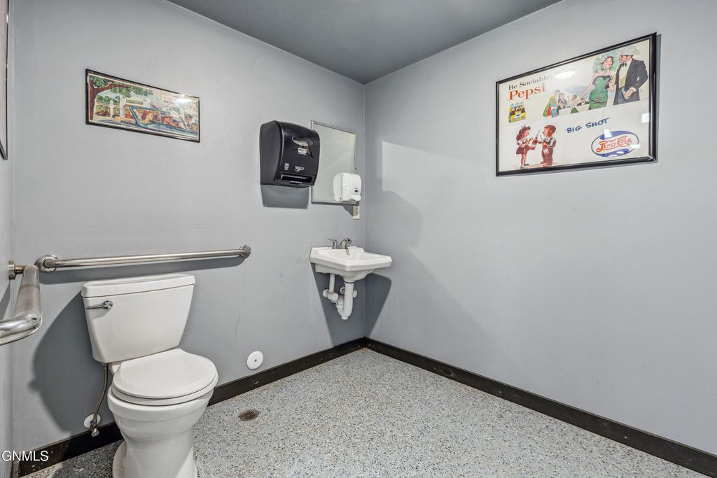 417 24th Street SW, Jamestown, ND 58401 photo 17