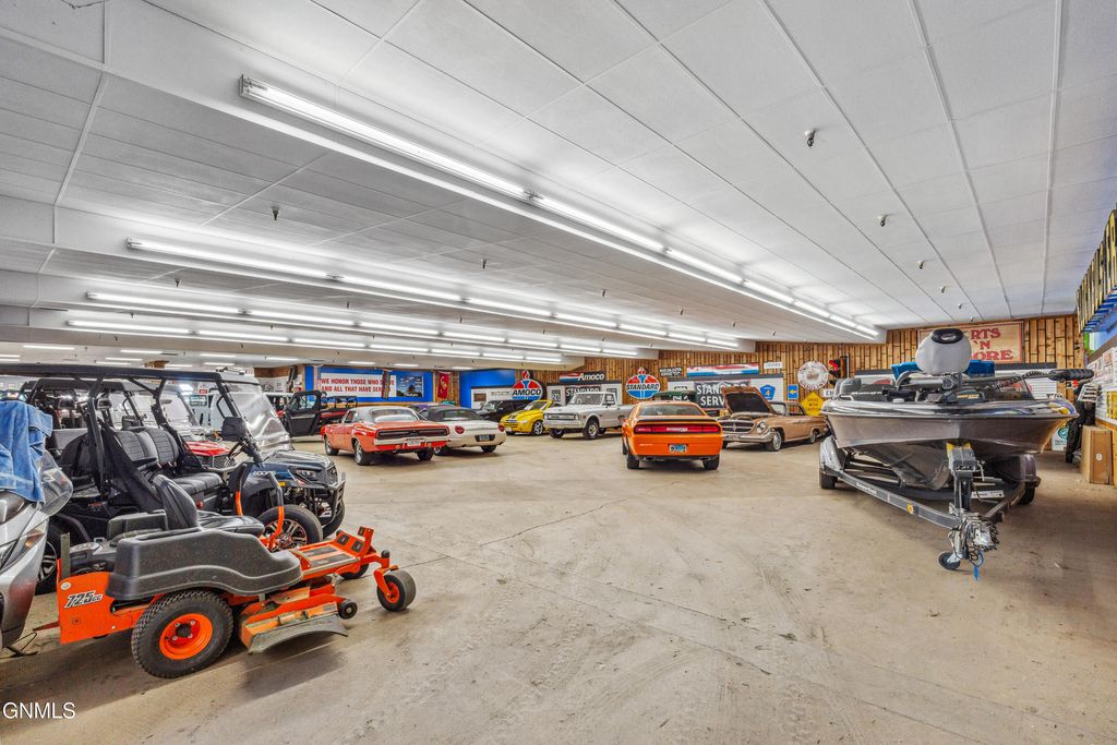 417 24th Street SW, Jamestown, ND 58401 photo 25