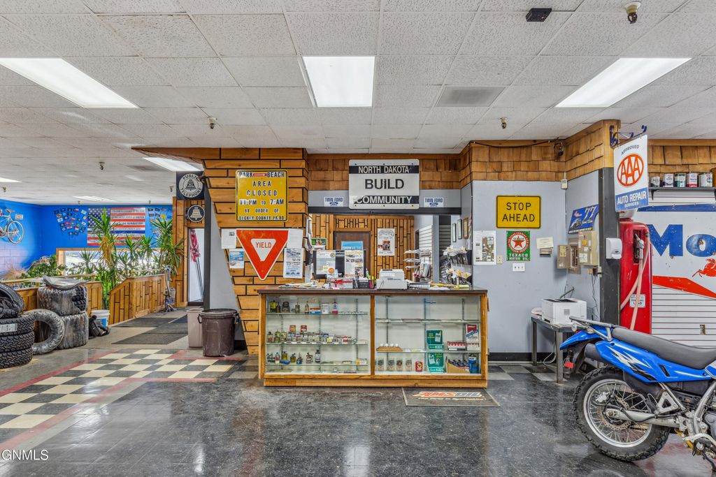 417 24th Street SW, Jamestown, ND 58401 photo 30