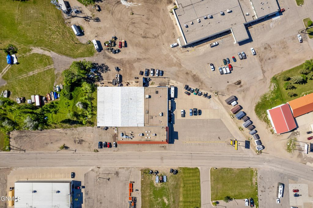 417 24th Street SW, Jamestown, ND 58401 photo 7