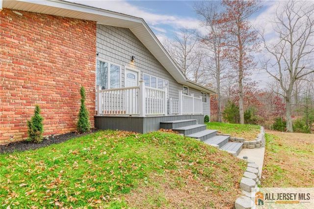 131 Pergola Avenue, Monroe, NJ 08831