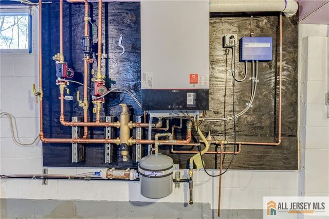 131 Pergola Avenue, Monroe, NJ 08831