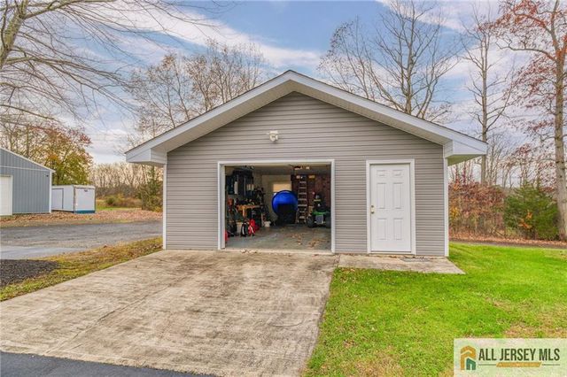 131 Pergola Avenue, Monroe, NJ 08831