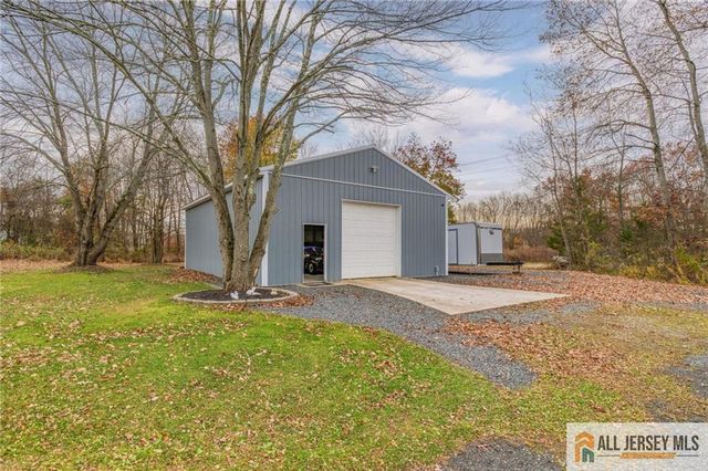 131 Pergola Avenue, Monroe, NJ 08831