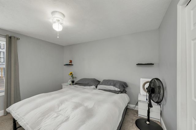 479 Lake Avenue, Manchester, NH 03103