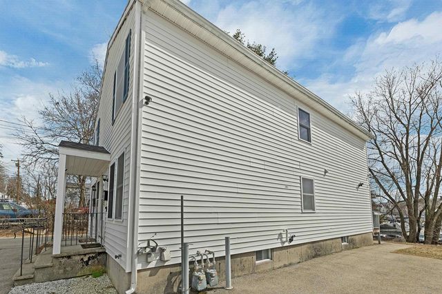 479 Lake Avenue, Manchester, NH 03103