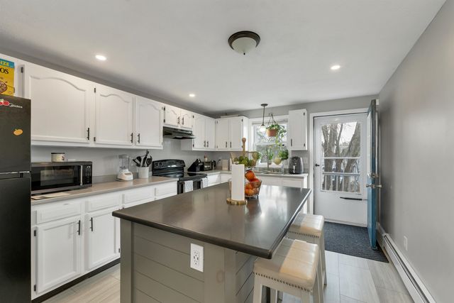 479 Lake Avenue, Manchester, NH 03103