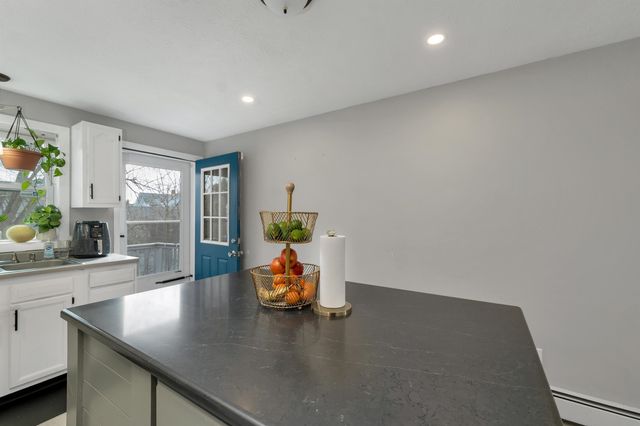 479 Lake Avenue, Manchester, NH 03103