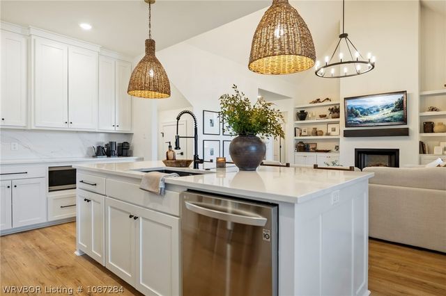 2015 Queensbury Way, Fort Smith, AR 72908