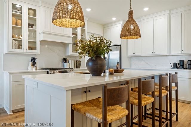 2015 Queensbury Way, Fort Smith, AR 72908