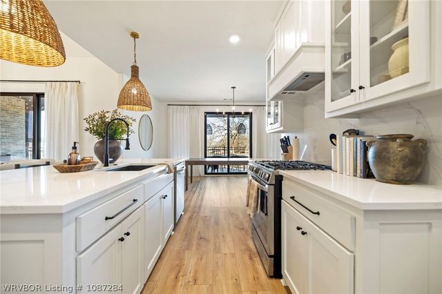 2015 Queensbury Way, Fort Smith, AR 72908