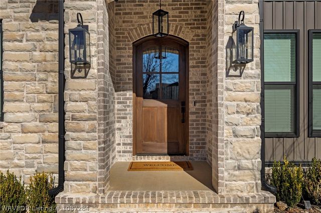 2015 Queensbury Way, Fort Smith, AR 72908