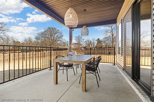 2015 Queensbury Way, Fort Smith, AR 72908