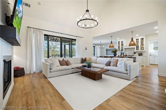 2015 Queensbury Way, Fort Smith, AR 72908