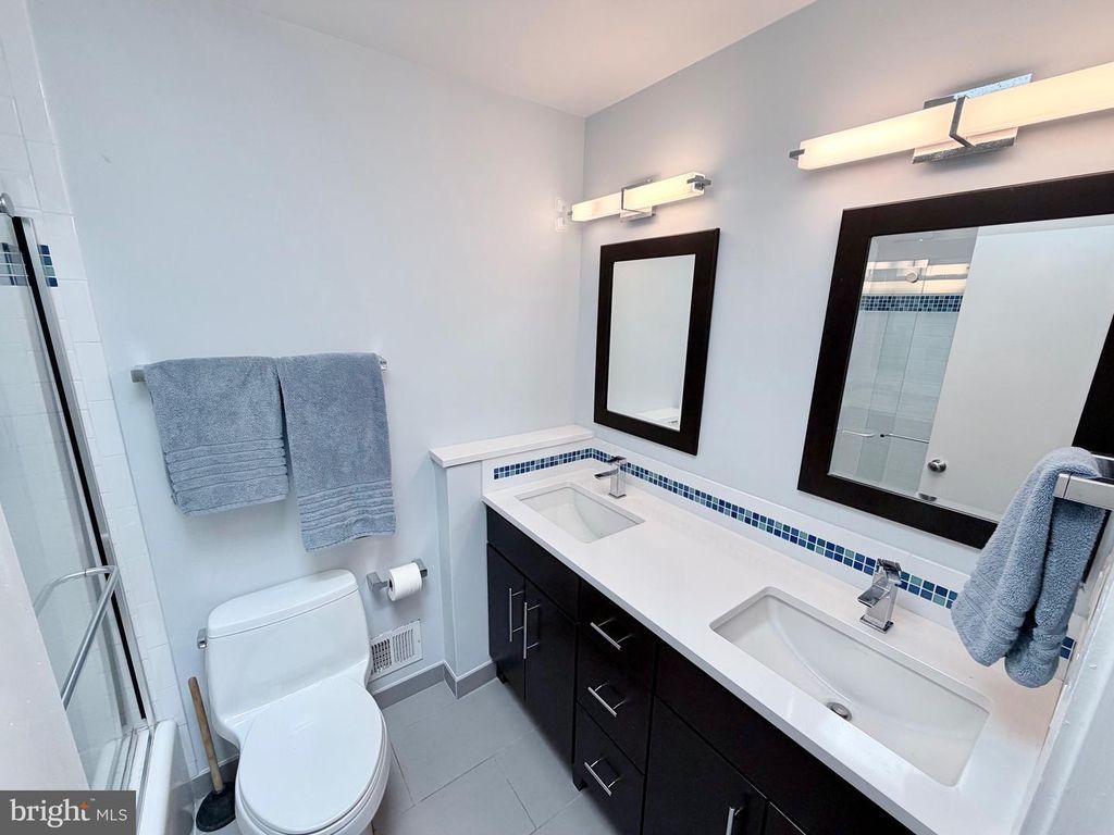 Image 11 of property listing at 8213 STONE TRAIL DR, Bethesda, MD 20817