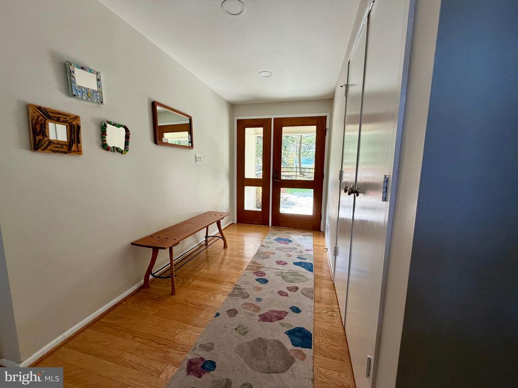 Image 15 of property listing at 8213 STONE TRAIL DR, Bethesda, MD 20817