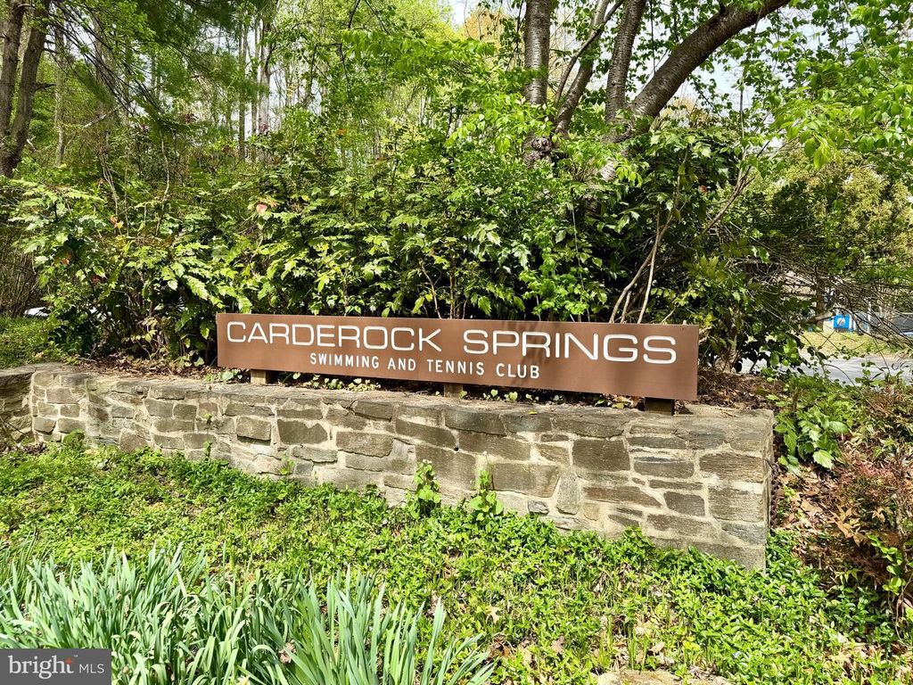 Image 18 of property listing at 8213 STONE TRAIL DR, Bethesda, MD 20817