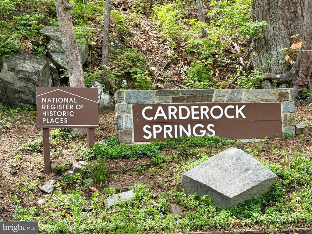 Image 20 of property listing at 8213 STONE TRAIL DR, Bethesda, MD 20817