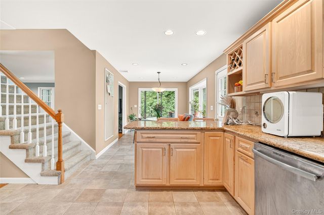 24 Overlook Drive, Pawling, NY 12564