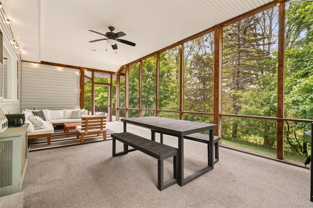 24 Overlook Drive, Pawling, NY 12564