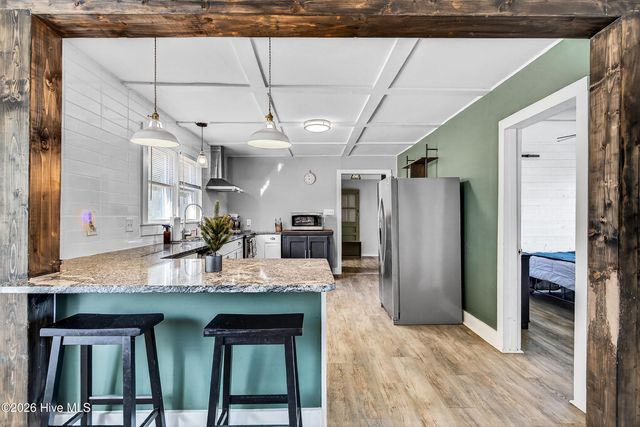 1527 Riggs Road, Maysville, NC 28555