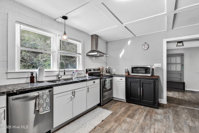 1527 Riggs Road, Maysville, NC 28555