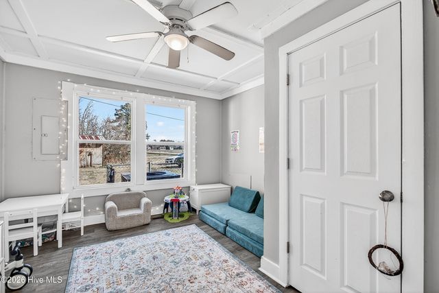 1527 Riggs Road, Maysville, NC 28555