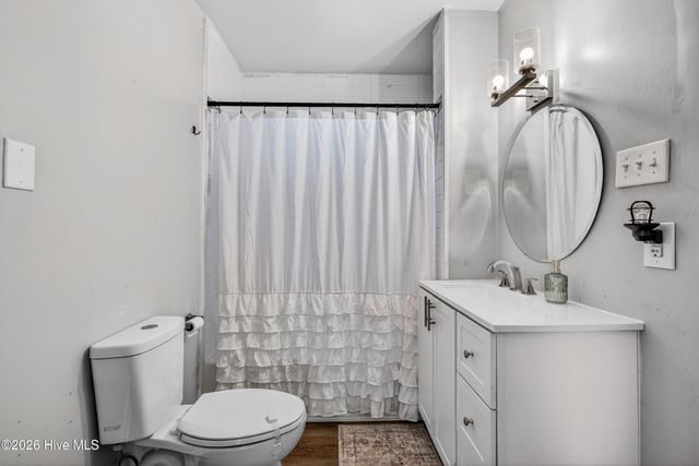 1527 Riggs Road, Maysville, NC 28555