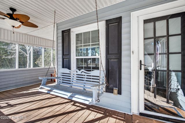 1527 Riggs Road, Maysville, NC 28555