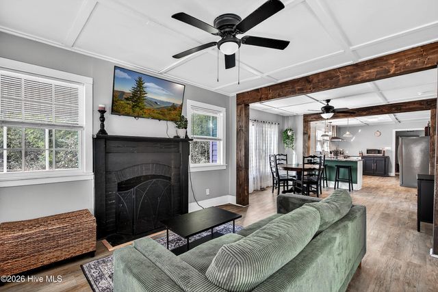 1527 Riggs Road, Maysville, NC 28555