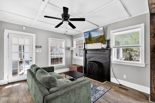 1527 Riggs Road, Maysville, NC 28555