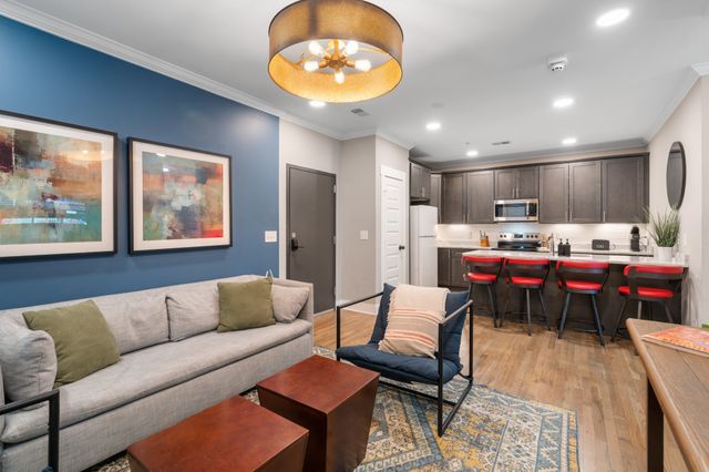 957 44th Ave, N, Nashville, TN 37209