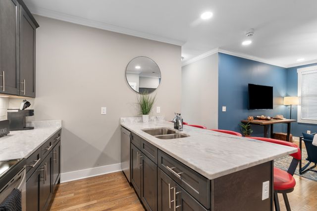 957 44th Ave, N, Nashville, TN 37209