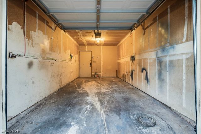 5011 Spencer Street B, Las Vegas, NV 89119