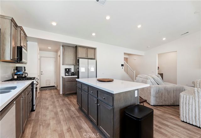 2153 El Nido, Perris, CA 92571