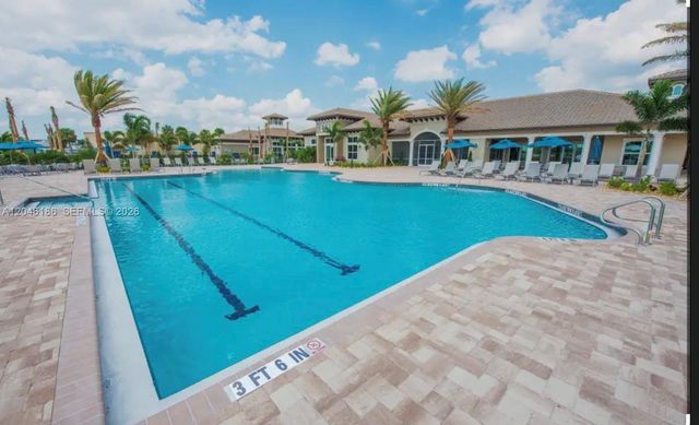 3944 Poinciana Ln, Hollywood, FL 33021