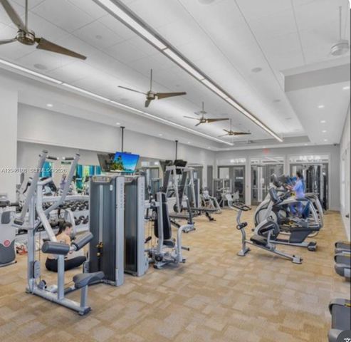 3944 Poinciana Ln, Hollywood, FL 33021