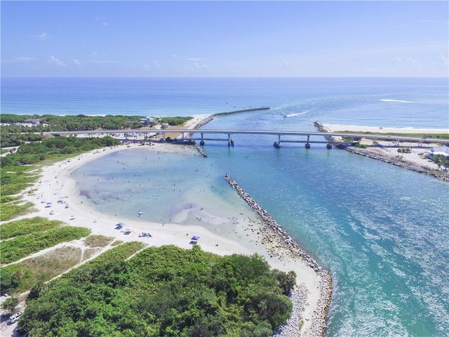 929 Thrush Circle, Barefoot Bay, FL 32976