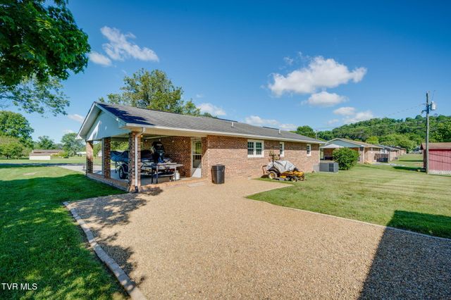 224 Arrington Road, Rogersville, TN 37857