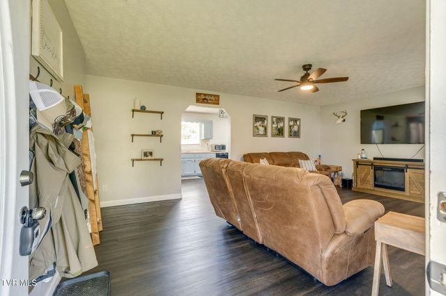 224 Arrington Road, Rogersville, TN 37857