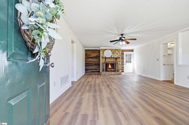 1006 Colleton Court, Easley, SC 29642