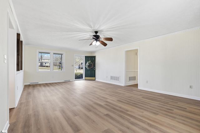 1006 Colleton Court, Easley, SC 29642